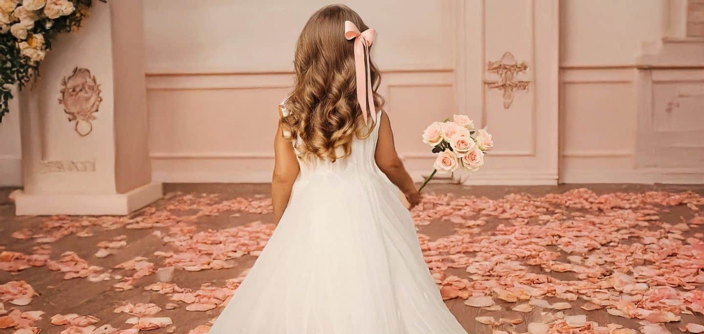 Enfant lors d'un mariage