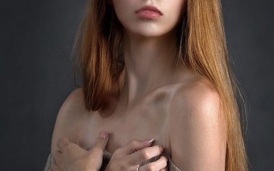 Alliance femme : comment choisir le bijou qui vous accompagnera toute une vie ?